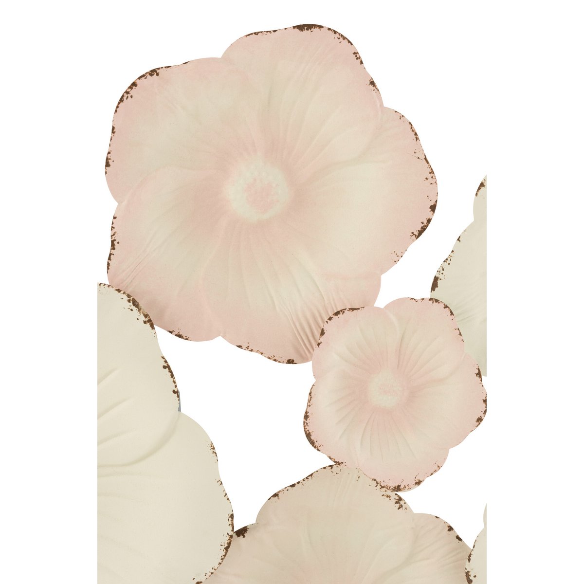 Vue rapprochée des détails floraux en métal rose et blanc