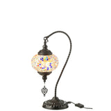 Détail de la lampe J-Line Mosaic Suspendue, mettant en valeur le verre et le métal