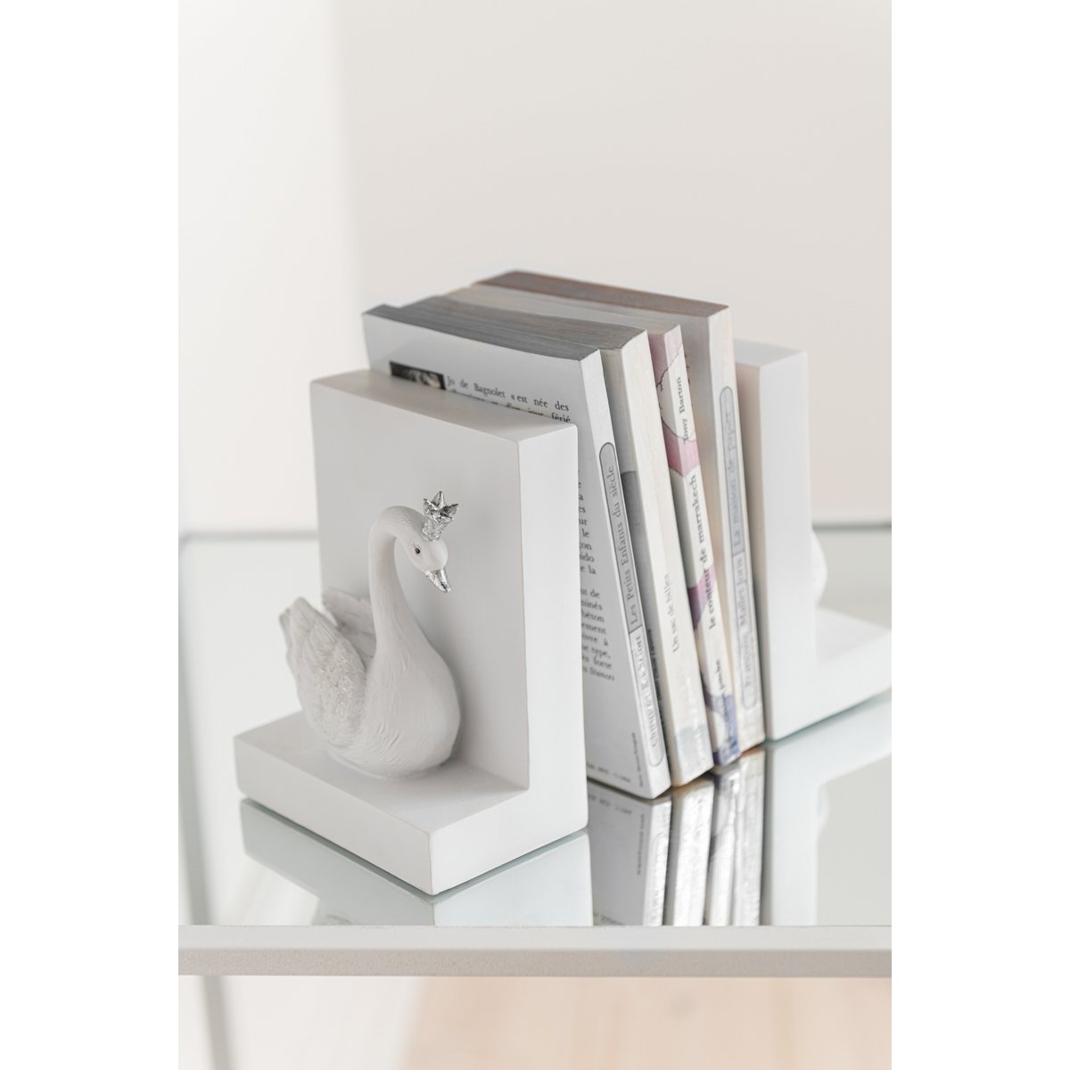 Serre-livres J-Line blancs, détail du design élégant