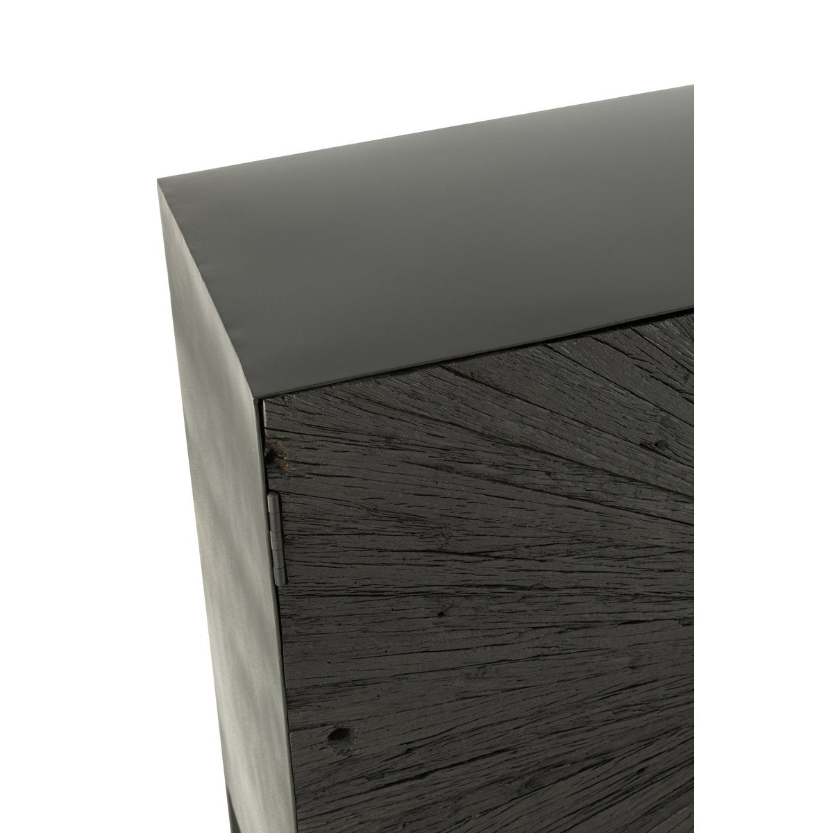 Armoire J-Line Shanil dans un intérieur moderne