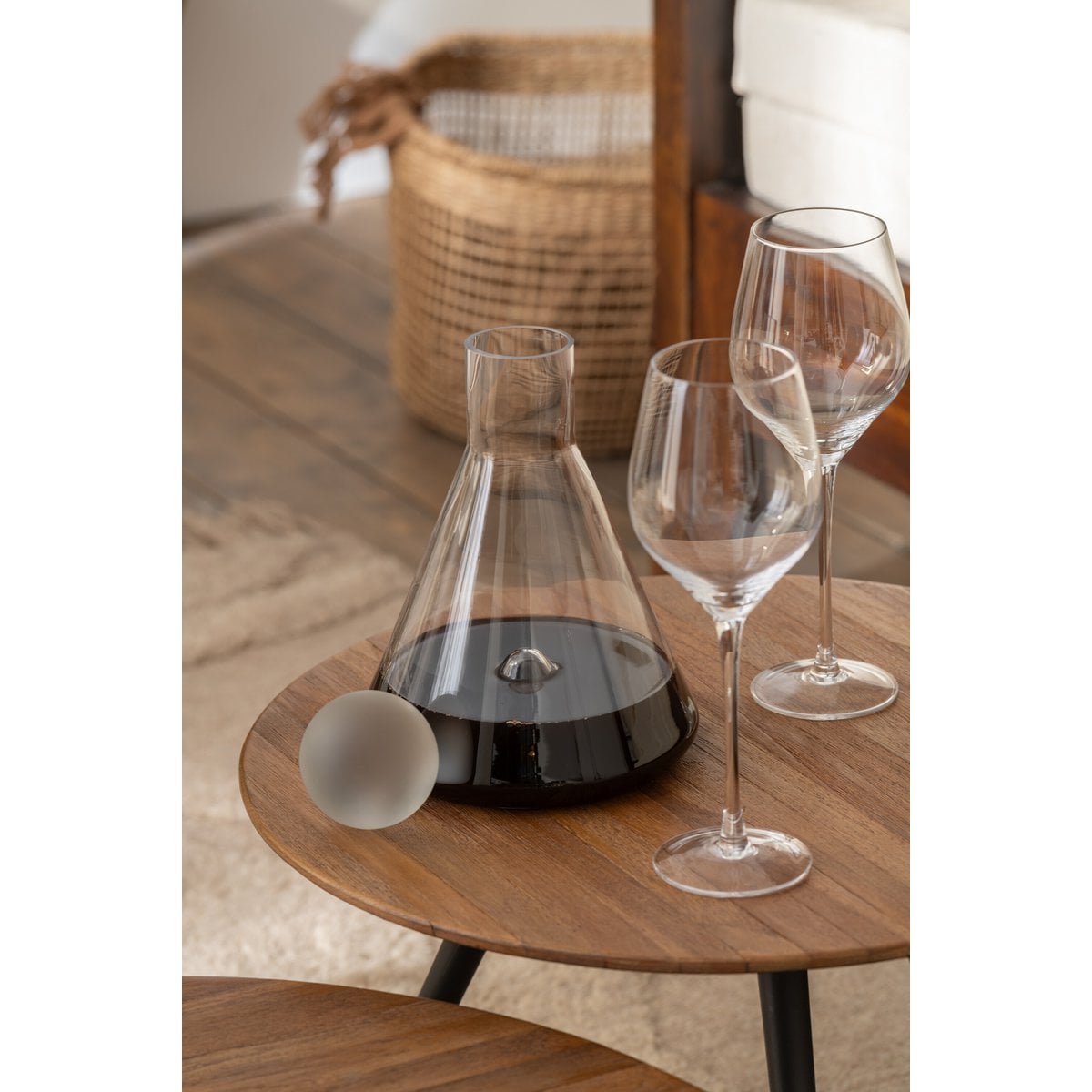 Table J-Line Ronde en Teck Recyclé - utilisation comme table d'appoint