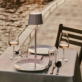Lampe de table rechargeable blanche William