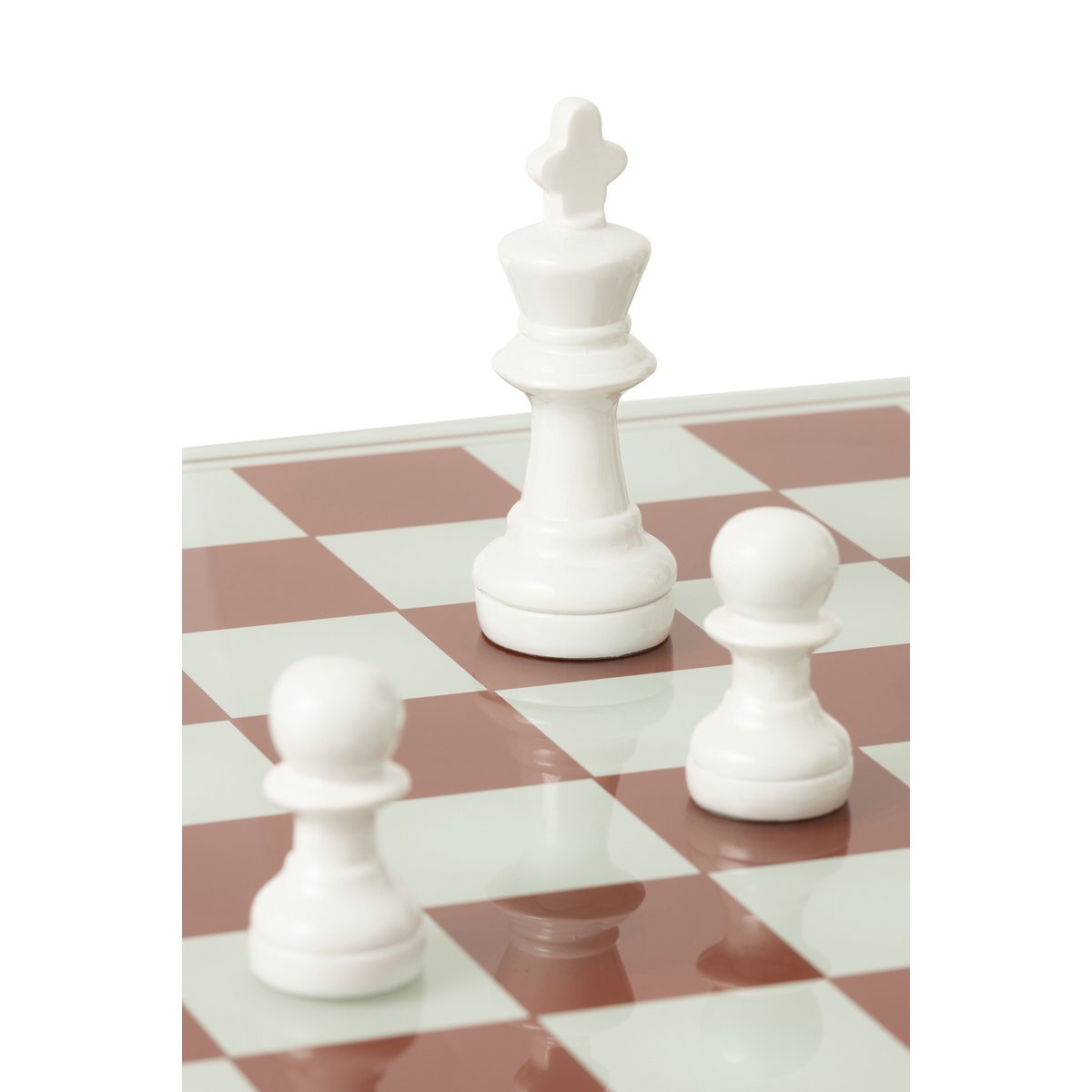 Détail du design élégant du plateau d'échecs J-Line