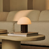 Lampe de table rechargeable en bois foncé marron