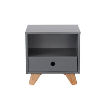 Table de chevet scandinave en bois avec tiroir et compartiment ouvert