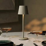 Lot de 8 lampes à poser rechargeables gris ombre Maya avec station