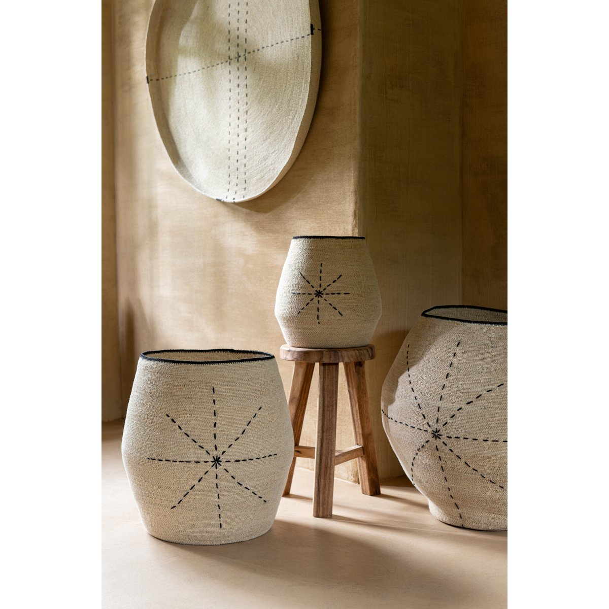 Panier J-Line avec motifs étoilés, détail du tressage