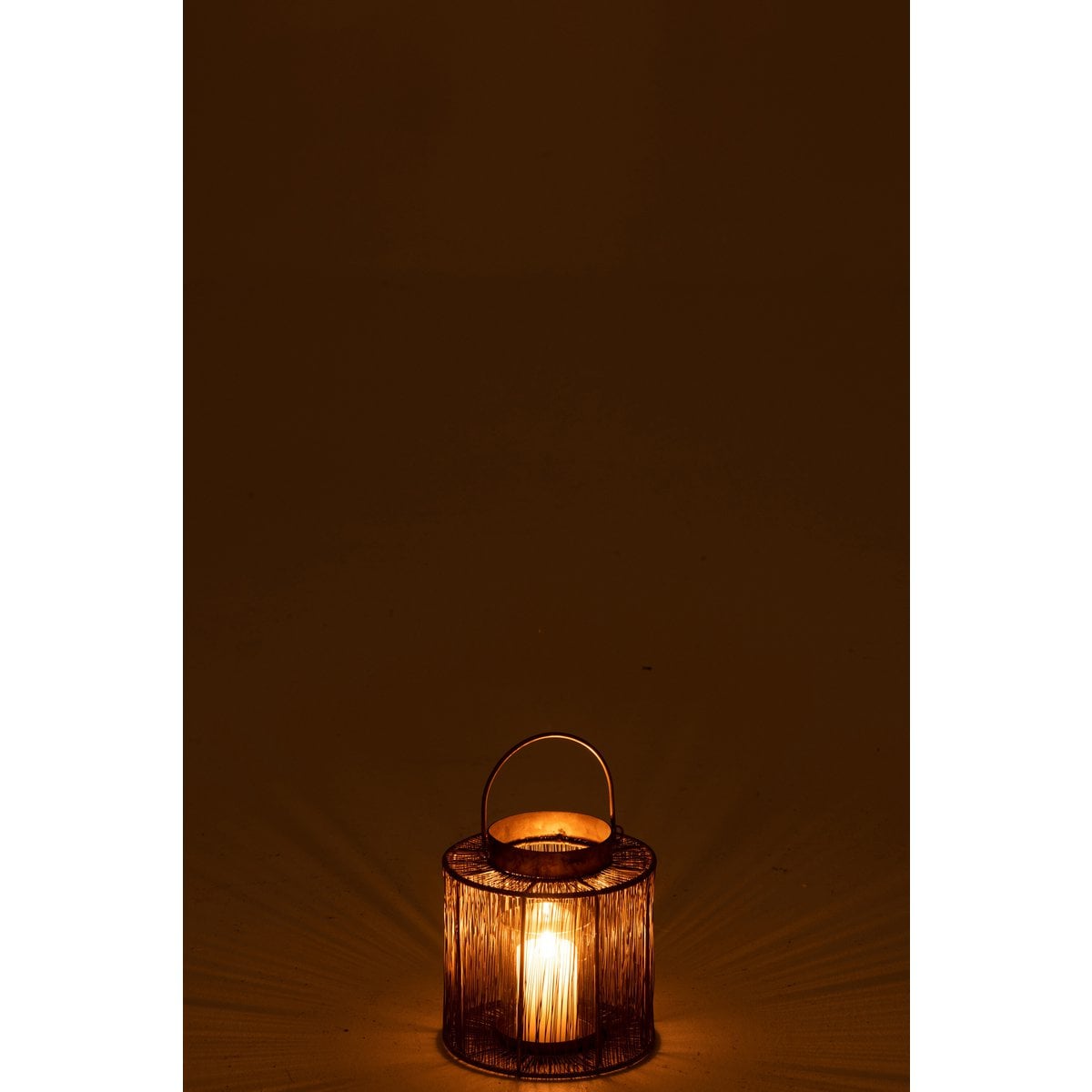 Lanterne J-Line, ambiance chaleureuse dans un salon