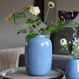 Vase en verre bleu-gris clair