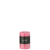 Bougie cylindrique rose J-Line, élégante et raffinée, parfaite pour la décoration intérieure.