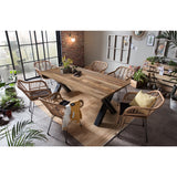 Détail du plateau en bois de manguier de la table