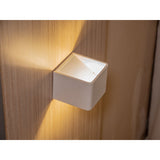 «Cube» de la lumière murale sans fil magnétiquement, env. 10 x 10 cm, en métal blanc, avec capteur de mouvement