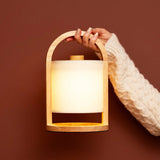 Lampe rechargeable en bois marron clair River