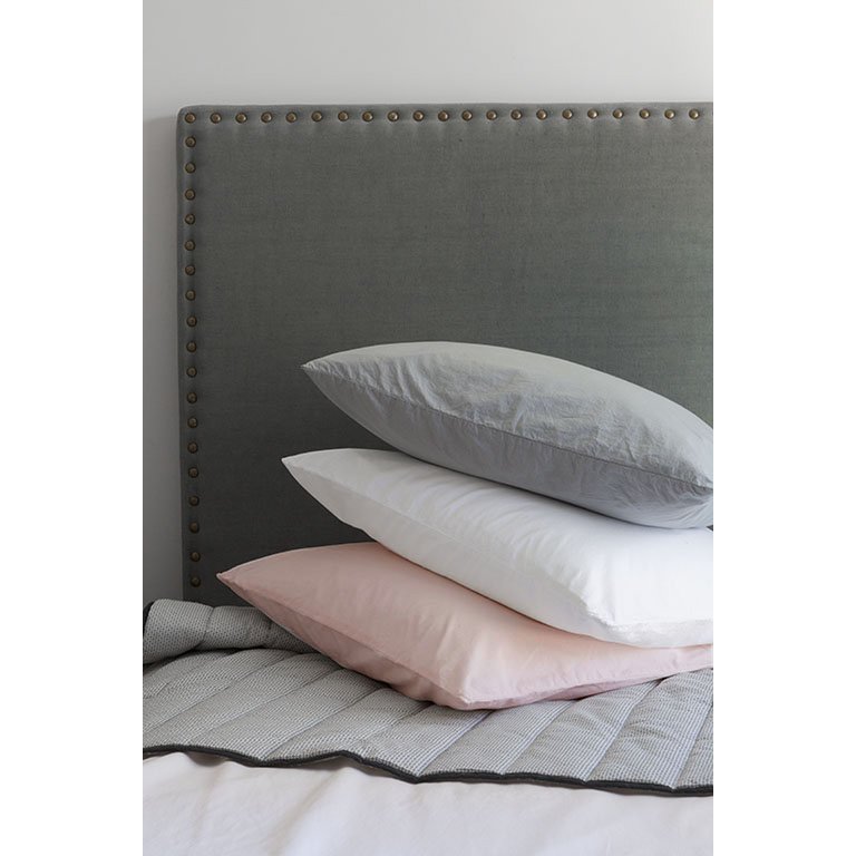 Drap housse Noche Blush 140x190 - mise en scène dans une chambre moderne