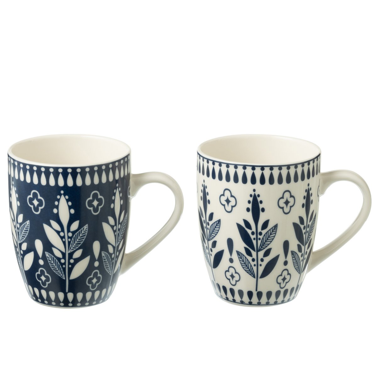 Détail des tasses J-Line, mettant en valeur la céramique bleu foncé.