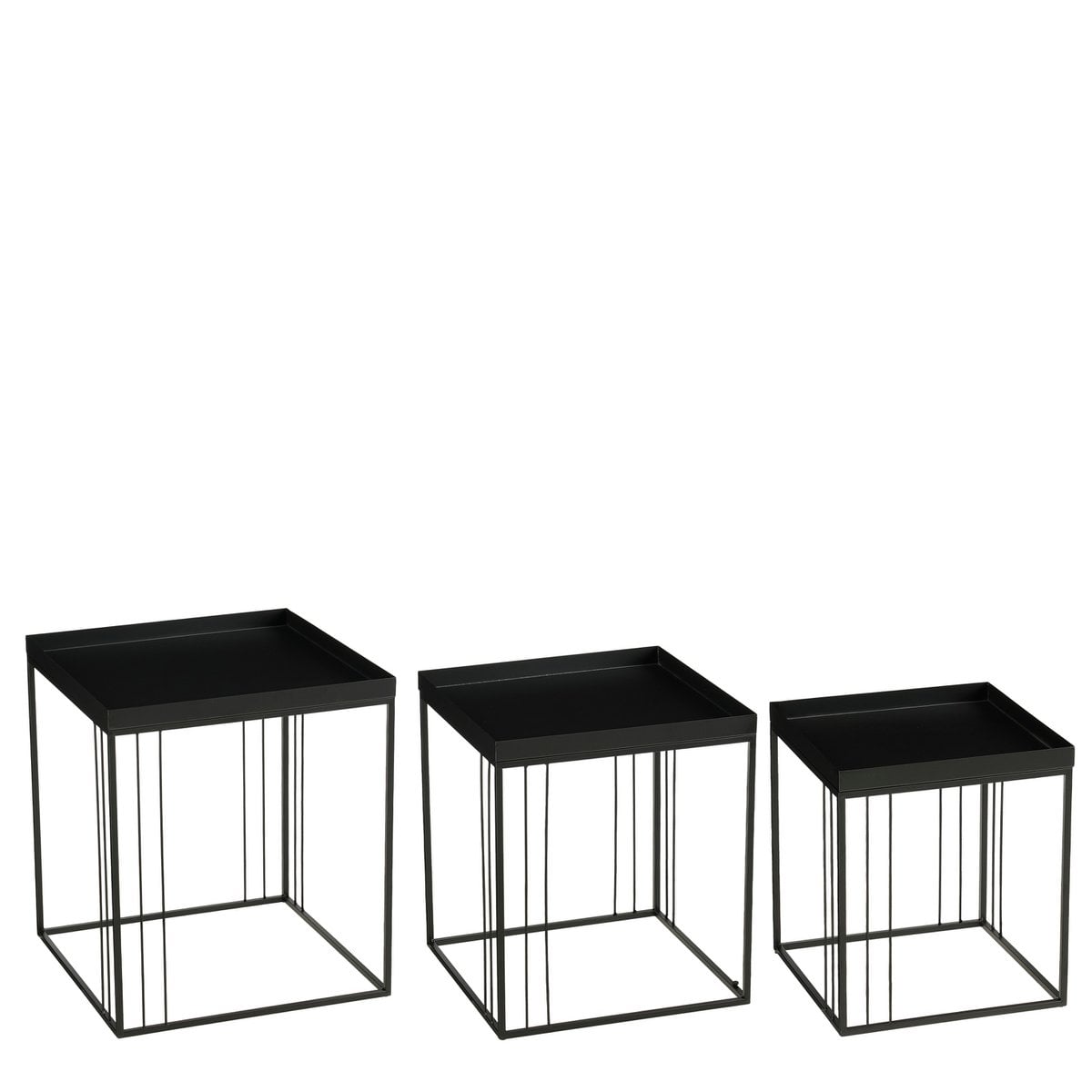 Table d'appoint Beth Noir - vue d'ensemble avec trois tables en métal noir