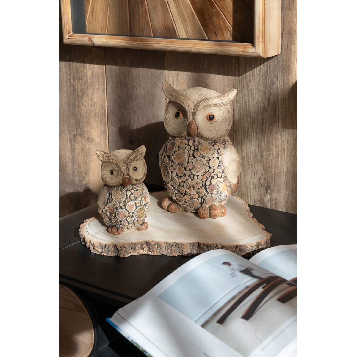 Détail de la figurine Hibou J-Line en polyrésine, finition élégante