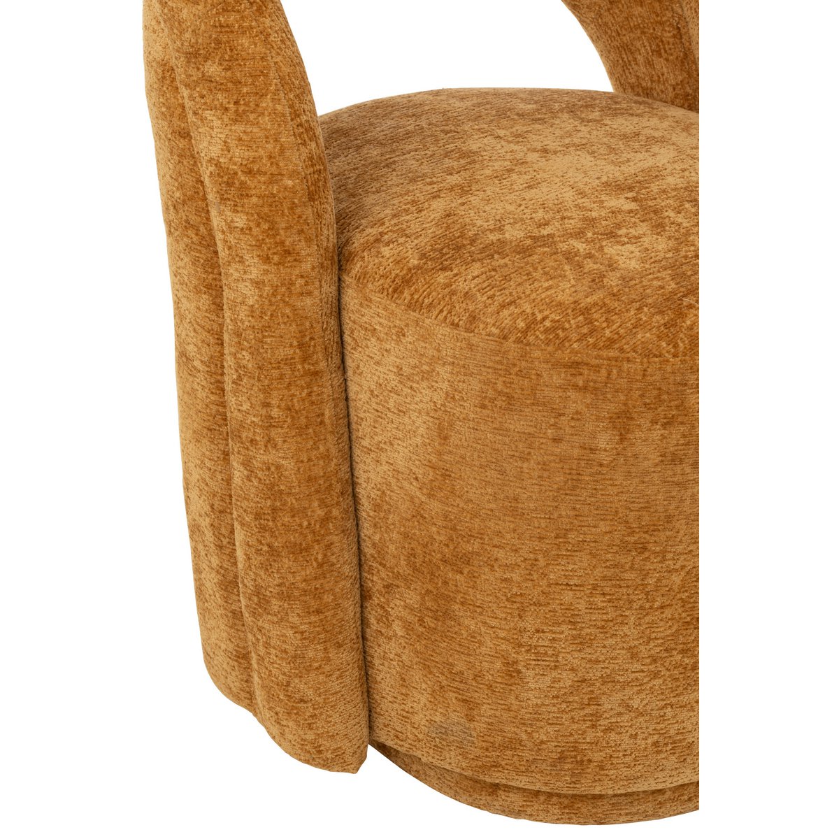 Fauteuil J-Line Liline sur un fond neutre, mise en valeur de la couleur