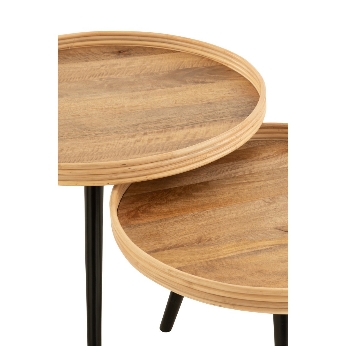 Ambiance salon avec les tables d'appoint J-Line