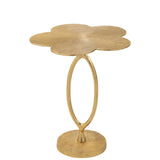 Table Tiana dorée, mise en scène dans un salon élégant