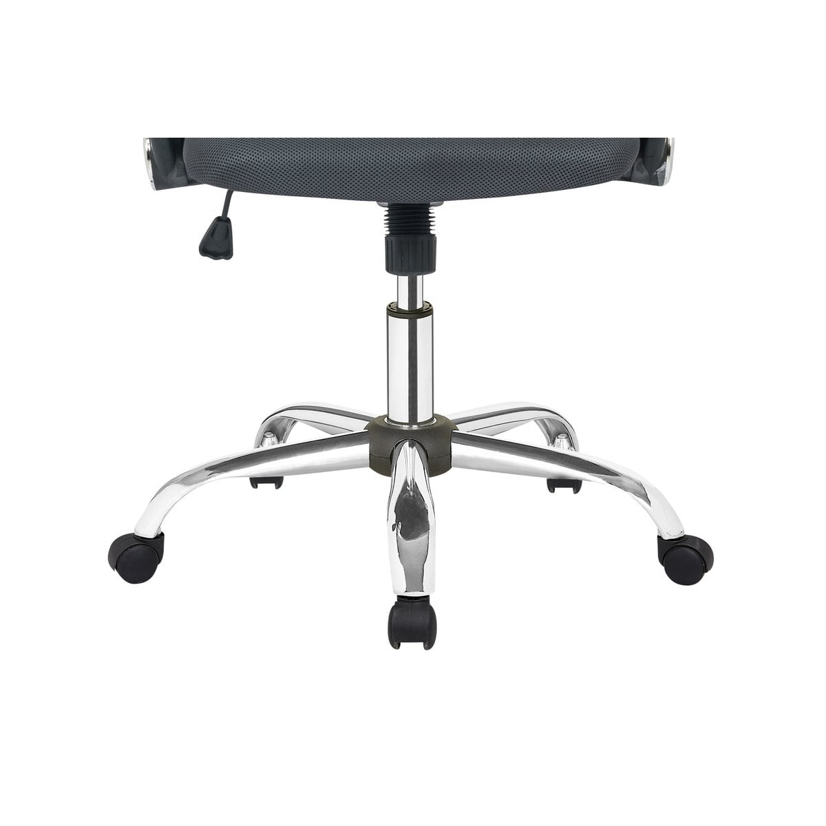Chaise de bureau grise dans un espace de travail moderne