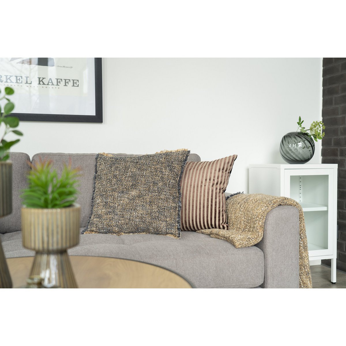 Vue de côté du coussin Perth montrant les détails de texture