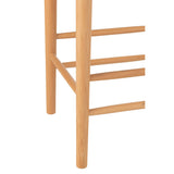 Chaise de bar J-Line en bois de frêne dans un intérieur moderne