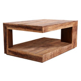 Table basse en bois de manguier, détail du grain naturel et design moderne