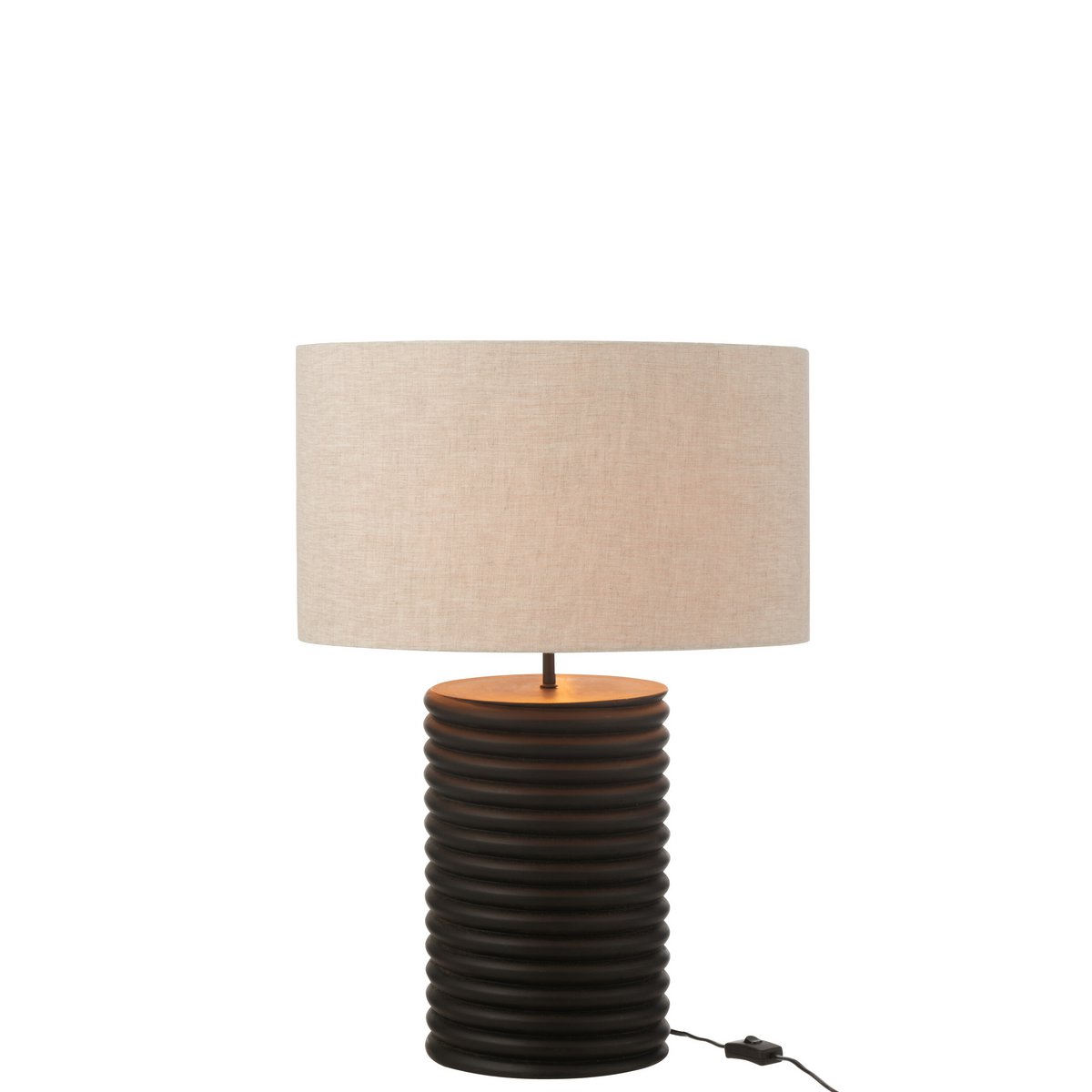 Lampadaire J-Line Ailanthus dans un décor moderne