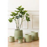 Détail du pot de fleur J-Line en céramique verte