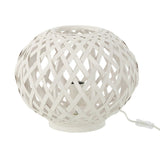 Lampe J-Line en bambou blanc vue de face avec design élégant