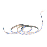 Bande LED Stripe de 5m avec éclairage bleu, mise en scène moderne.