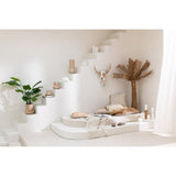 Plante J-Line Palmboom dans un salon moderne, ajoutant une touche de verdure