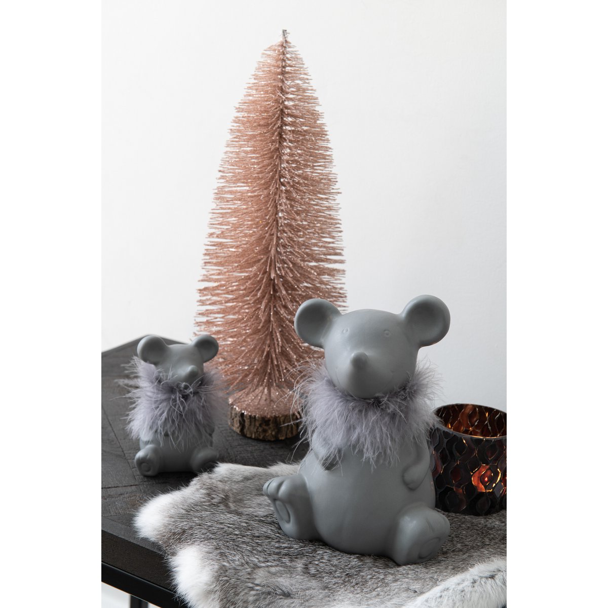 Figurine Souris Céramique Grise J-Line, vue de face avec détails fins
