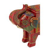 Vue latérale de l'éléphant en bois J-Line