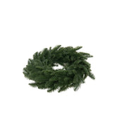 Détail de la couronne décorative J-Line - élégance et verdure