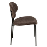 Chaise J-Line placée dans un salon moderne