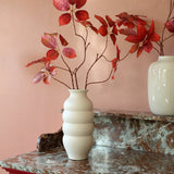 Vase Carmen en métal ivoire