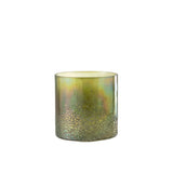 Lanterne J-Line en verre vert, mise en scène dans un salon bohème.