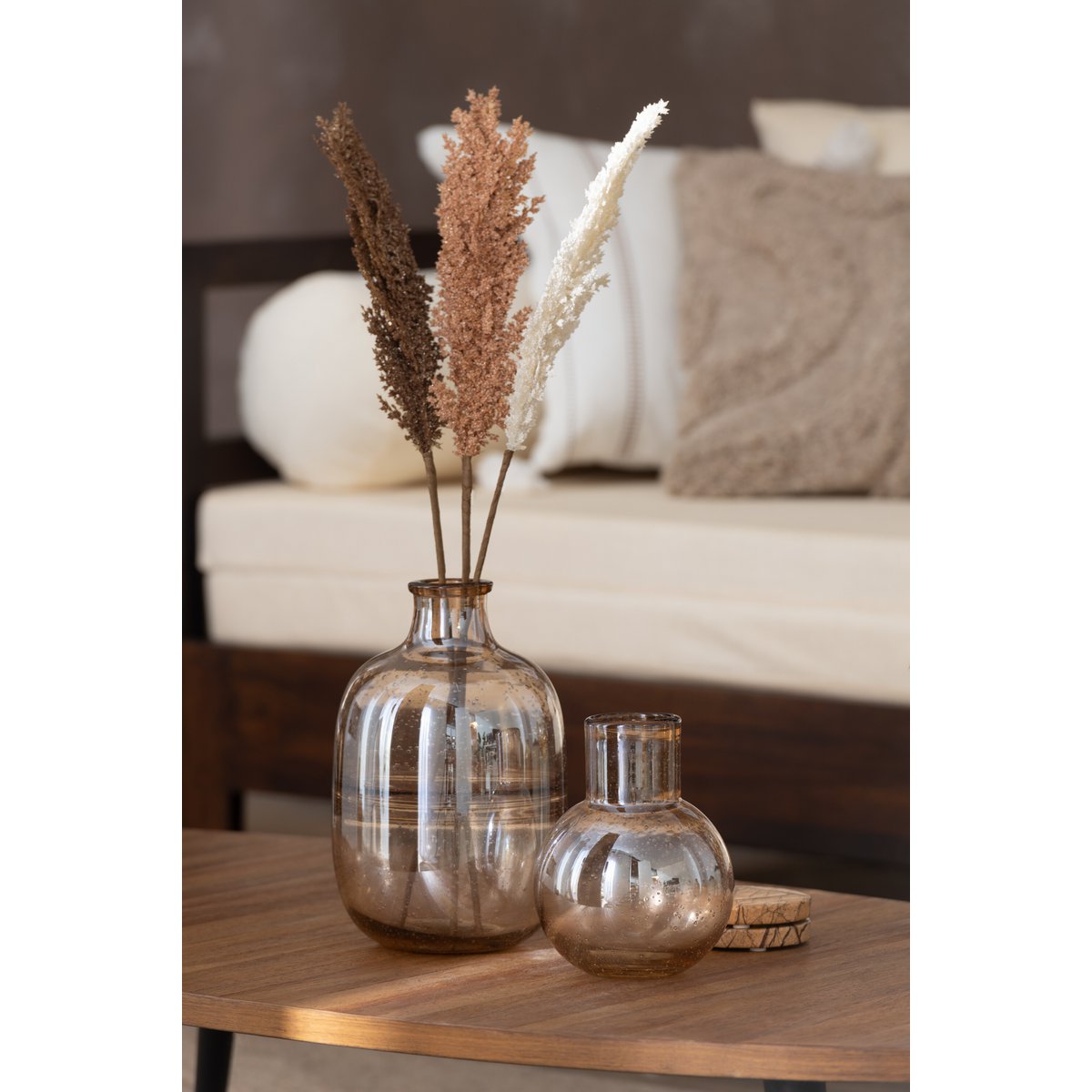Vase Ball en Verre Amber - Vue de côté