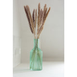 Carafe Fiore J-Line en verre aqua, mise en scène avec des verres