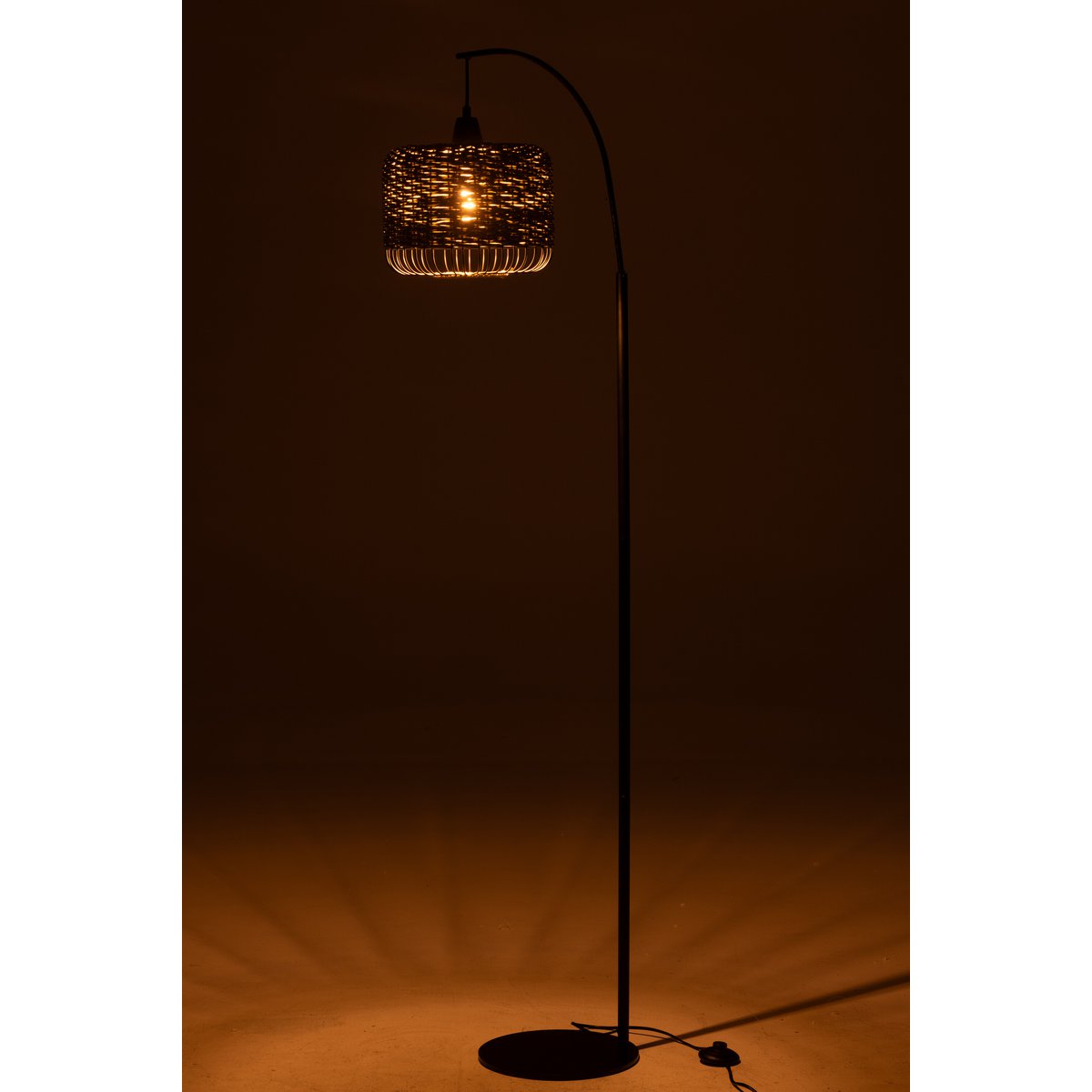 Détail du lampadaire Lanterne J-Line, finition métal vert