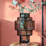 Vase en verre gris soufflé à la bouche
