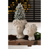 Pot de Fleurs Antique Poly Naturel Petit sur une table de jardin