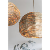 Lampe J-Line Ball éclairant un espace de vie