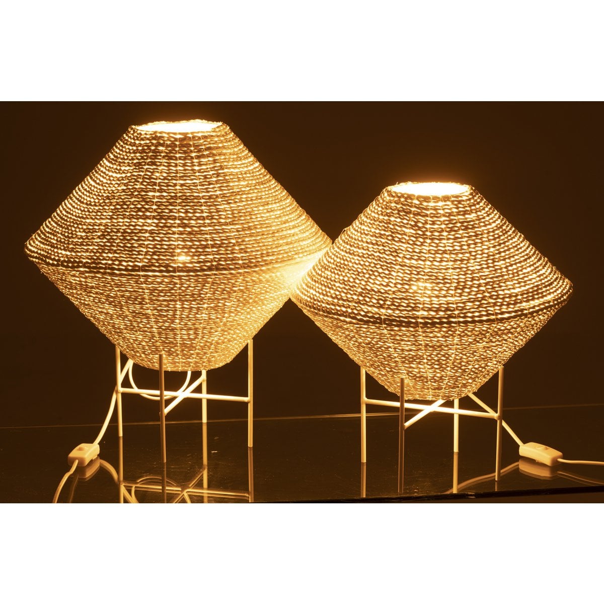 Détail du support de fixation de la lampe J-Line