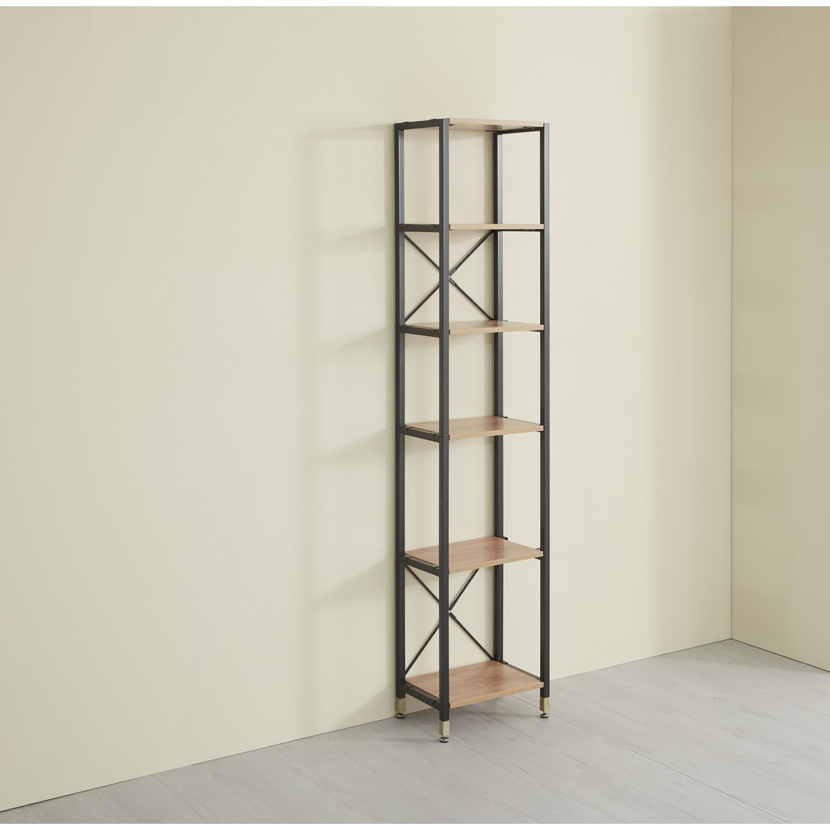 Étagère Moebilia utilisée comme séparateur de pièce, vue d'ensemble.