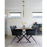Vue latérale de la chaise Harbo, cuir PU noir et design moderne