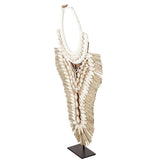 Détail du collier de coquille J69, mettant en valeur les coquillages