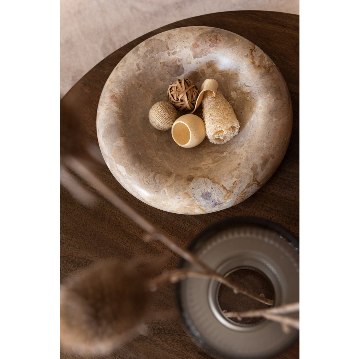 Bol J-Line Round Low Marble beige avec design moderne et élégant